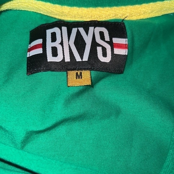 BKYS Graphic Tee Broken Heart  Kelly Green Size Medium - Picture 6 of 8
